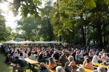 Hauptpodium im Schlossgarten
